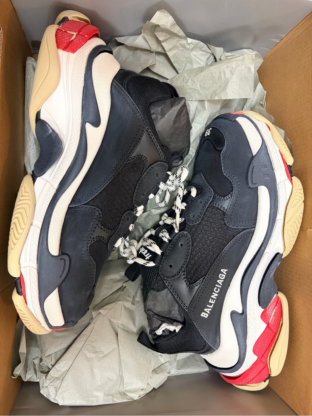 Balenciaga Triple S Sneakers Size 39 Black/Red